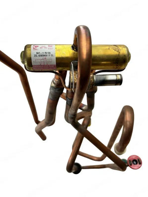 03123895 4-Way Valve Assy